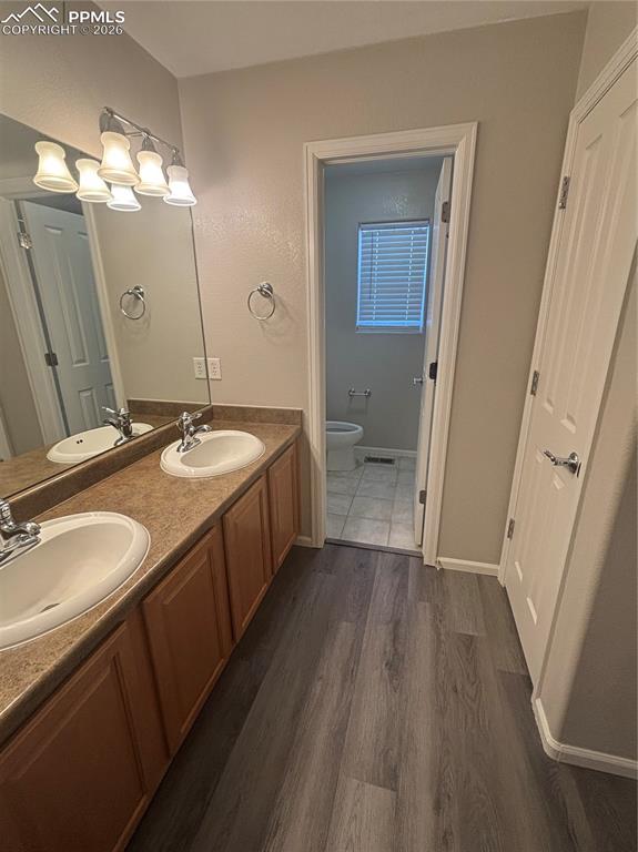 Image 22 of 24: Primary bathroom