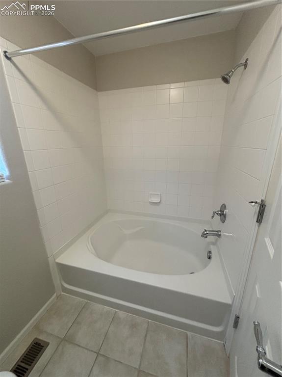 Image 23 of 24: Primary bath