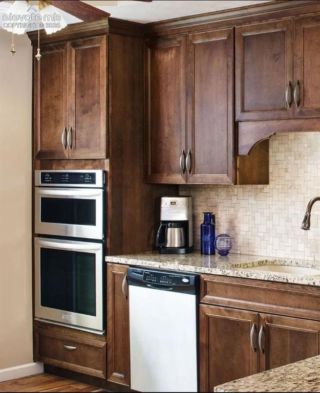 Image 49 of 49: Here is the front/shaker style of the Mocha custom cabinets.