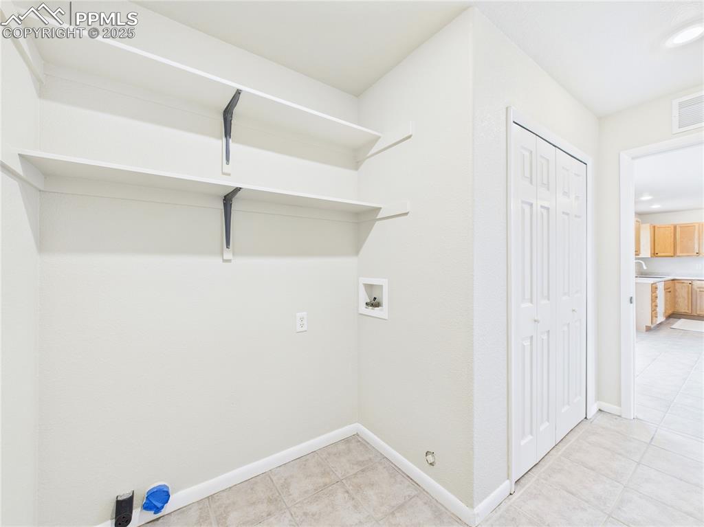 Image 15 of 36: Laundry