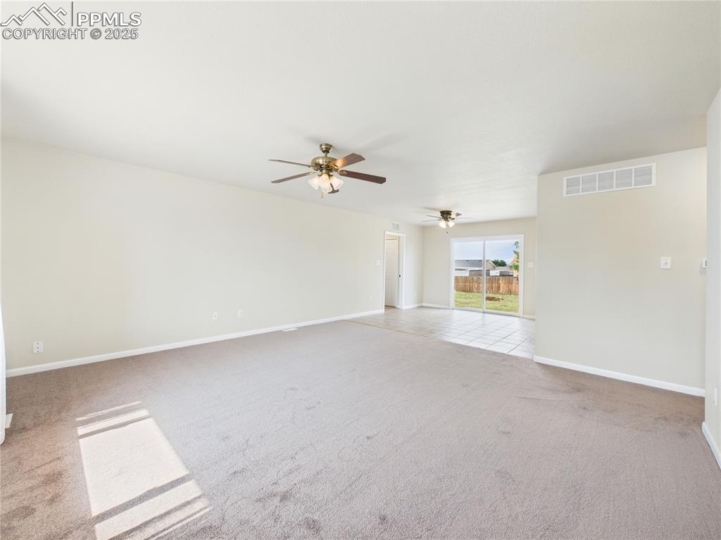 Image 5 of 36: Living Room