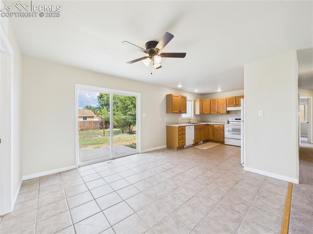 Image 8 of 36: Kitchen