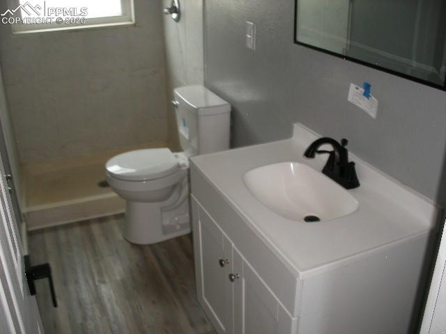 Image 13 of 48: Bathroom
