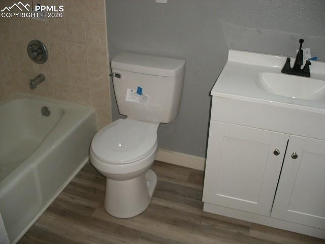 Image 9 of 48: Bathroom