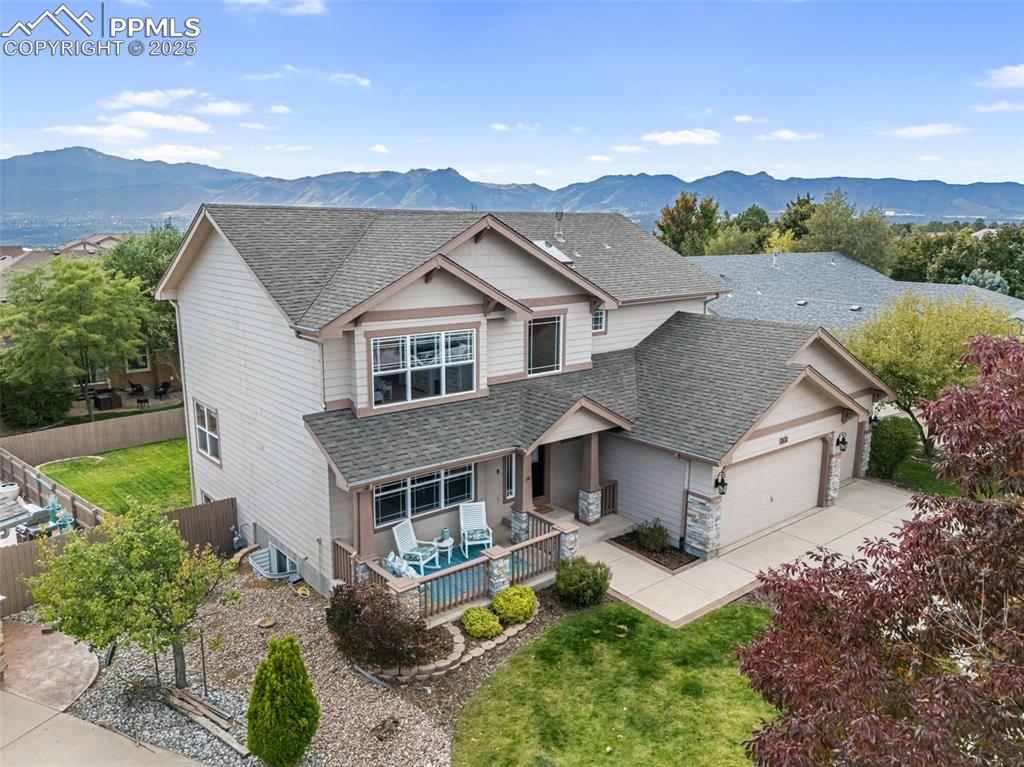 Image 4 of 50: Front of Structure