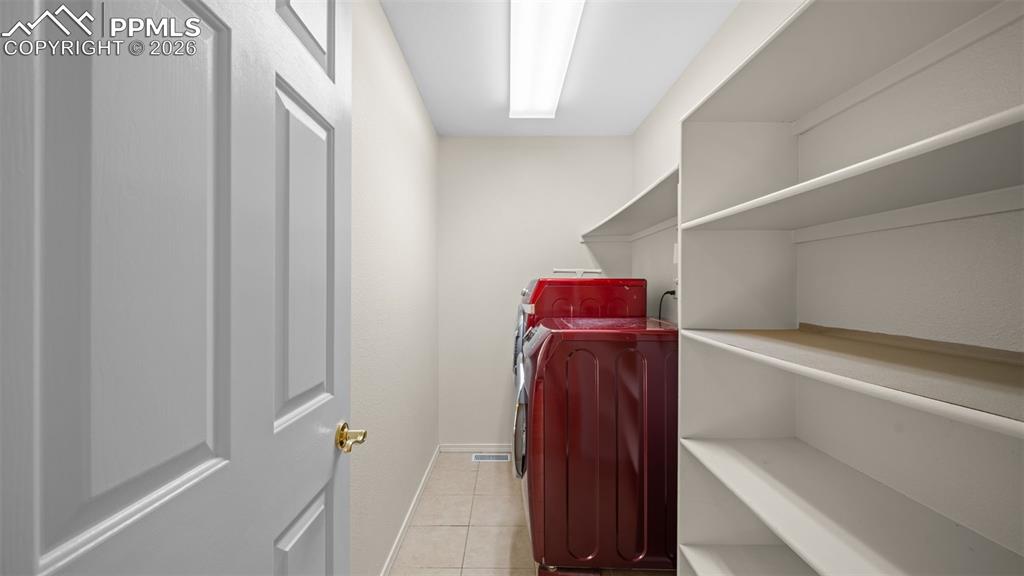 Image 29 of 42: Upper Floor