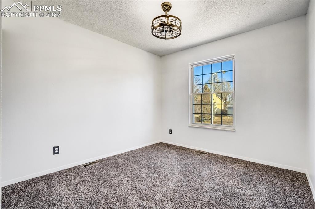 Image 33 of 50: Bedroom 2