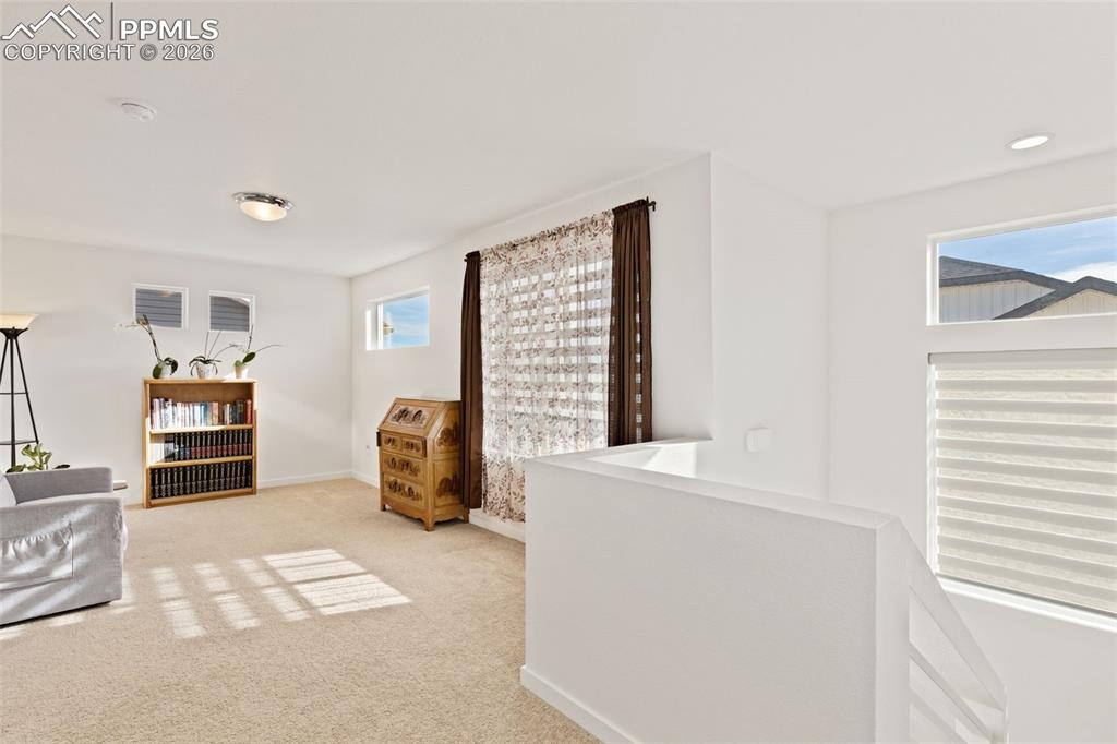 Image 18 of 32: Flex Room - Upper Level