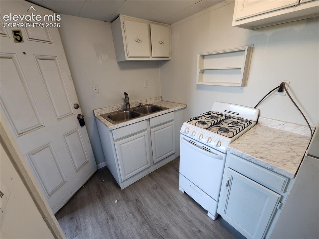 Image 11 of 21: Unit 5