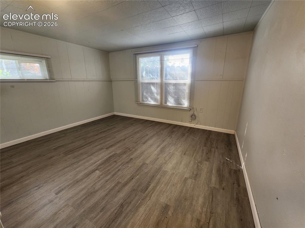 Image 12 of 21: Unit 5