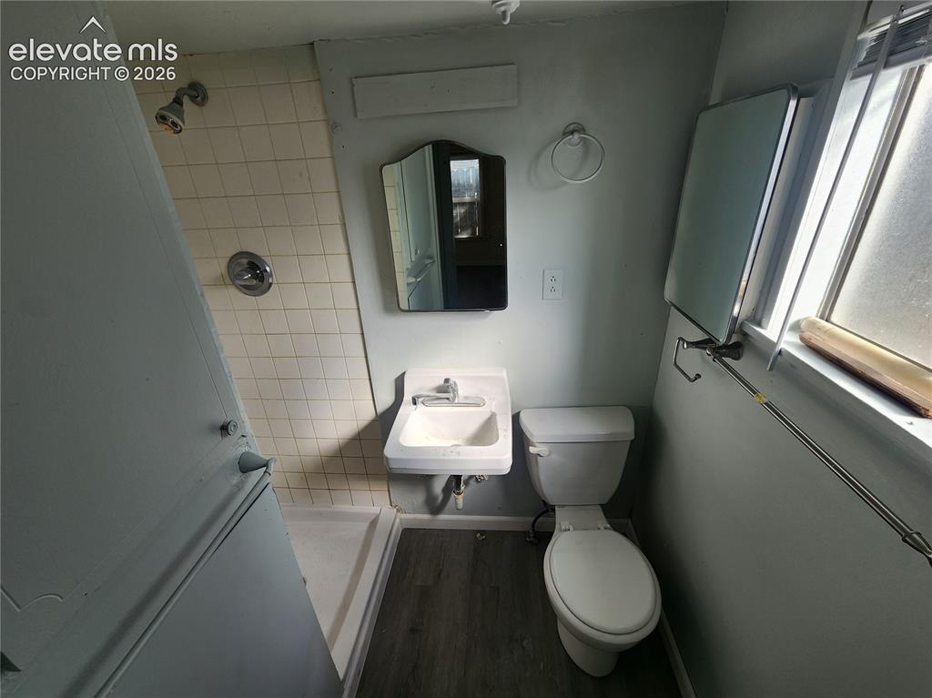 Image 13 of 21: Unit 5