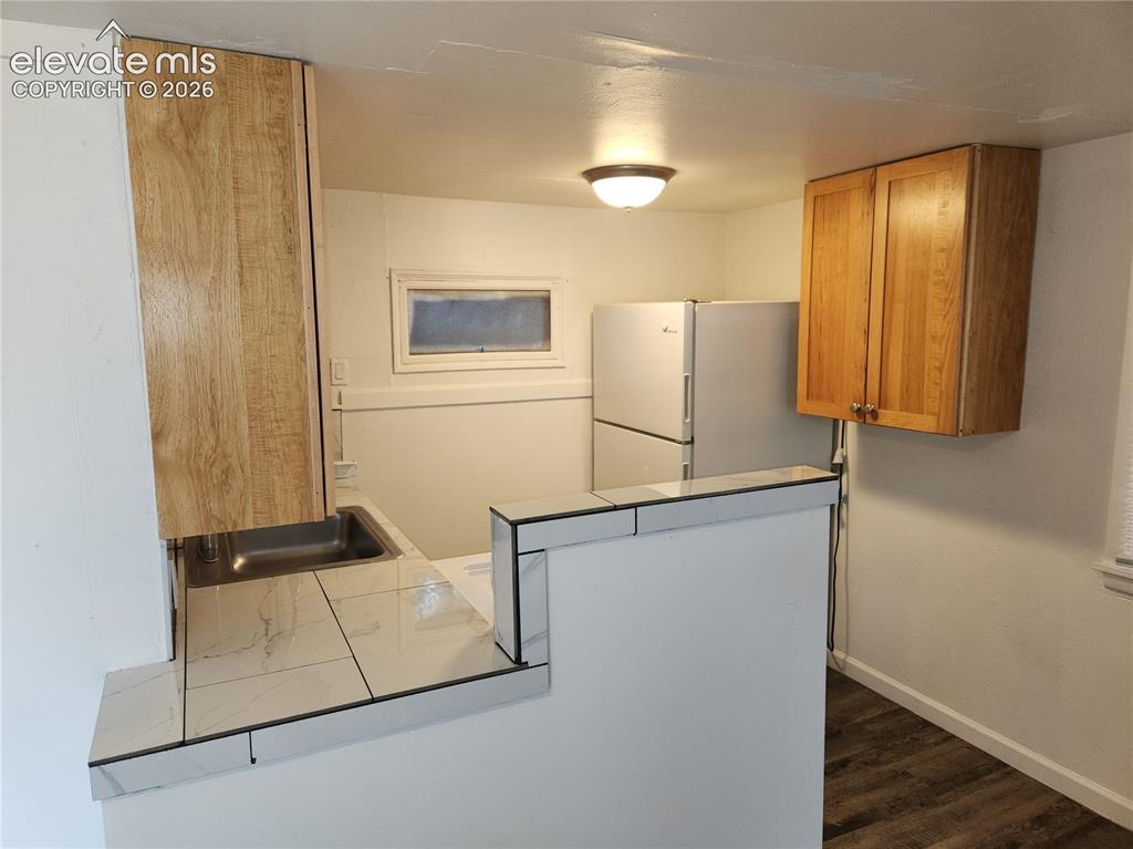 Image 20 of 21: Unit 6