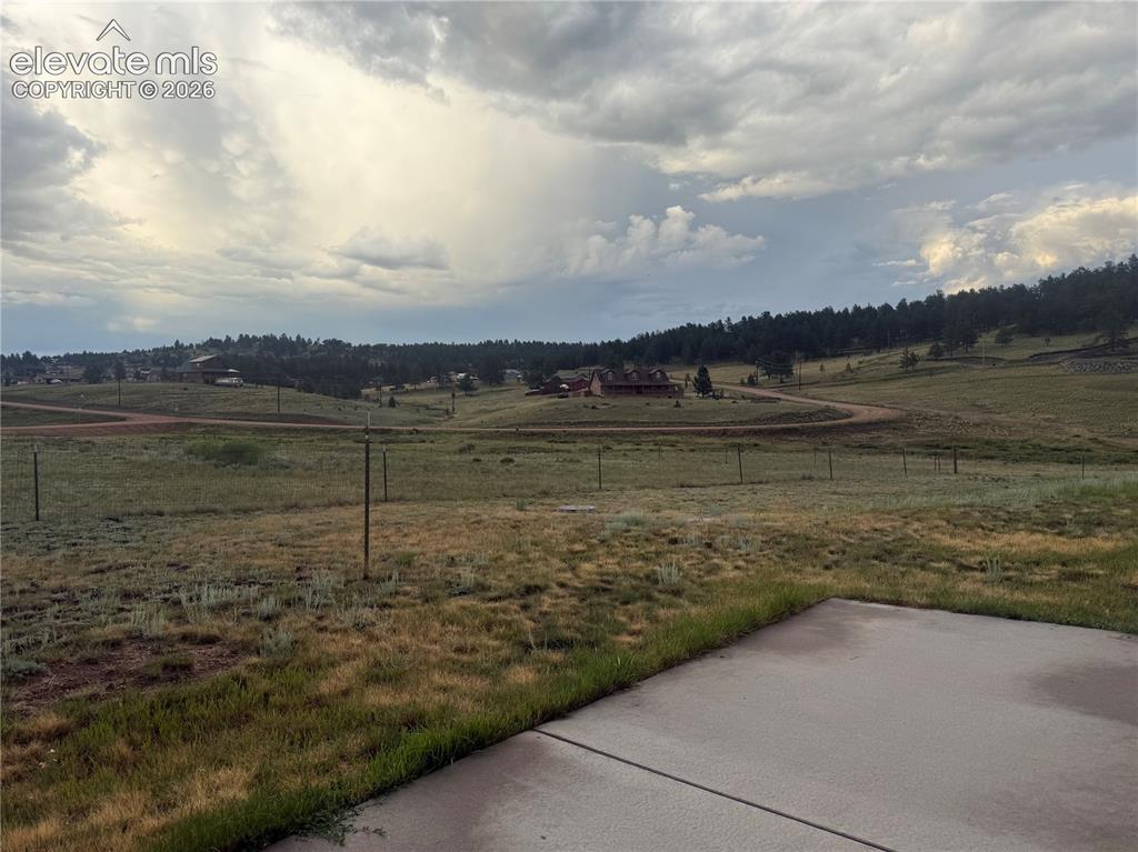Image 11 of 30: view