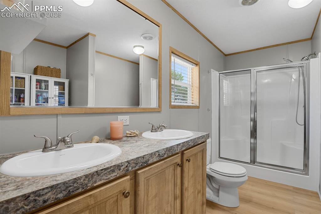 Image 18 of 46: Master Bathroom