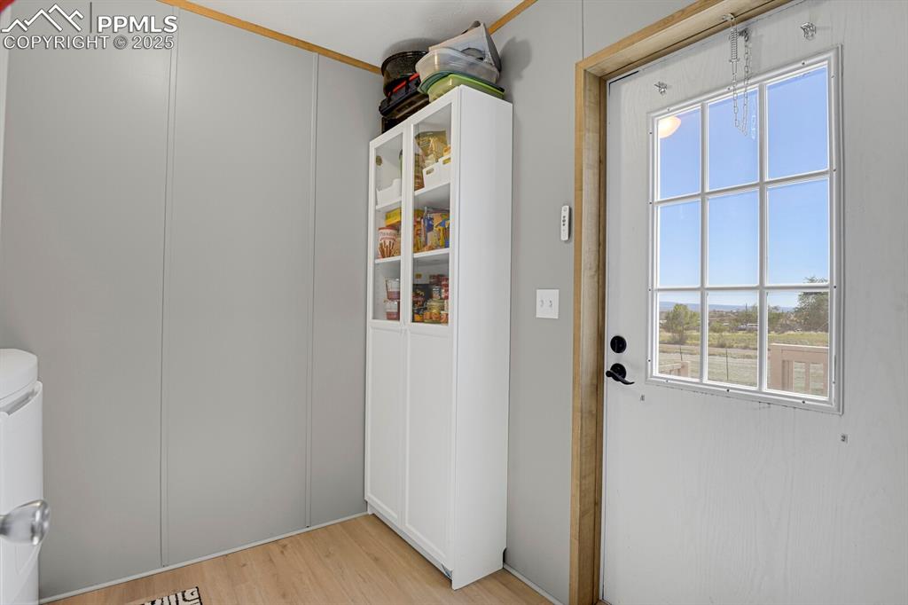 Image 26 of 46: Mud Room