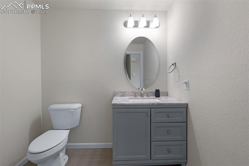 Image 7 of 21: Bathroom