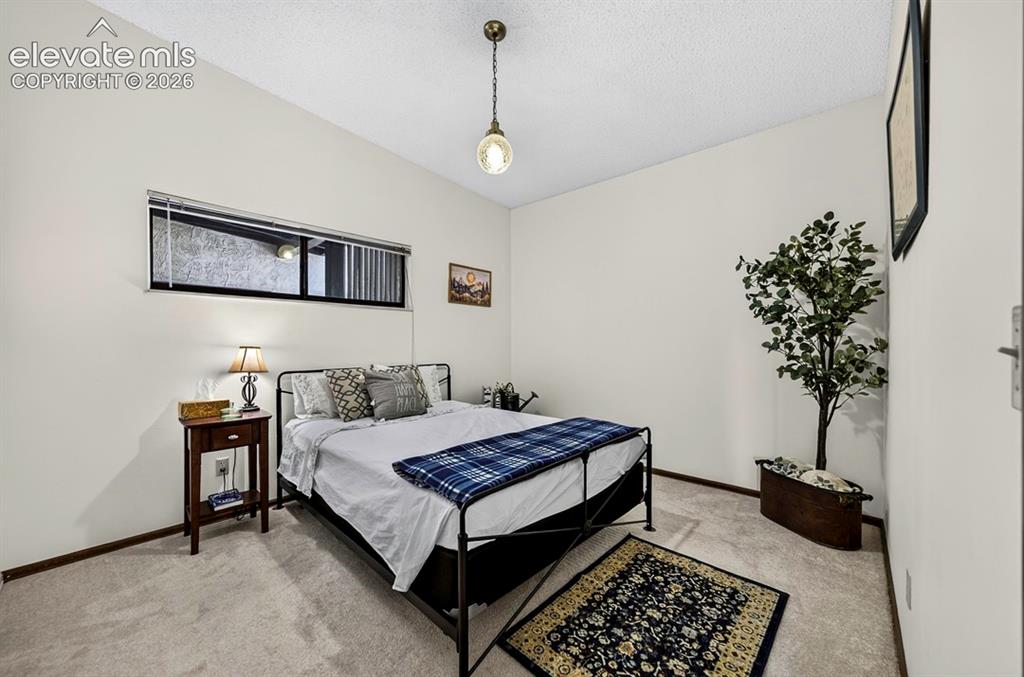 Image 21 of 29: Bedroom