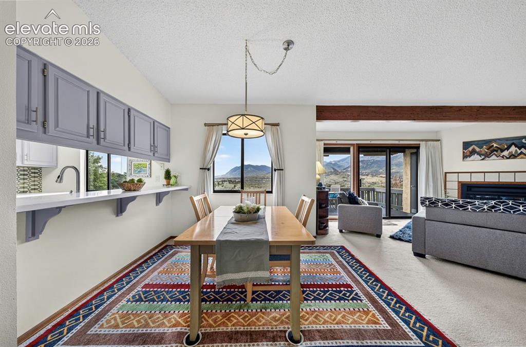Image 9 of 29: Dining Area