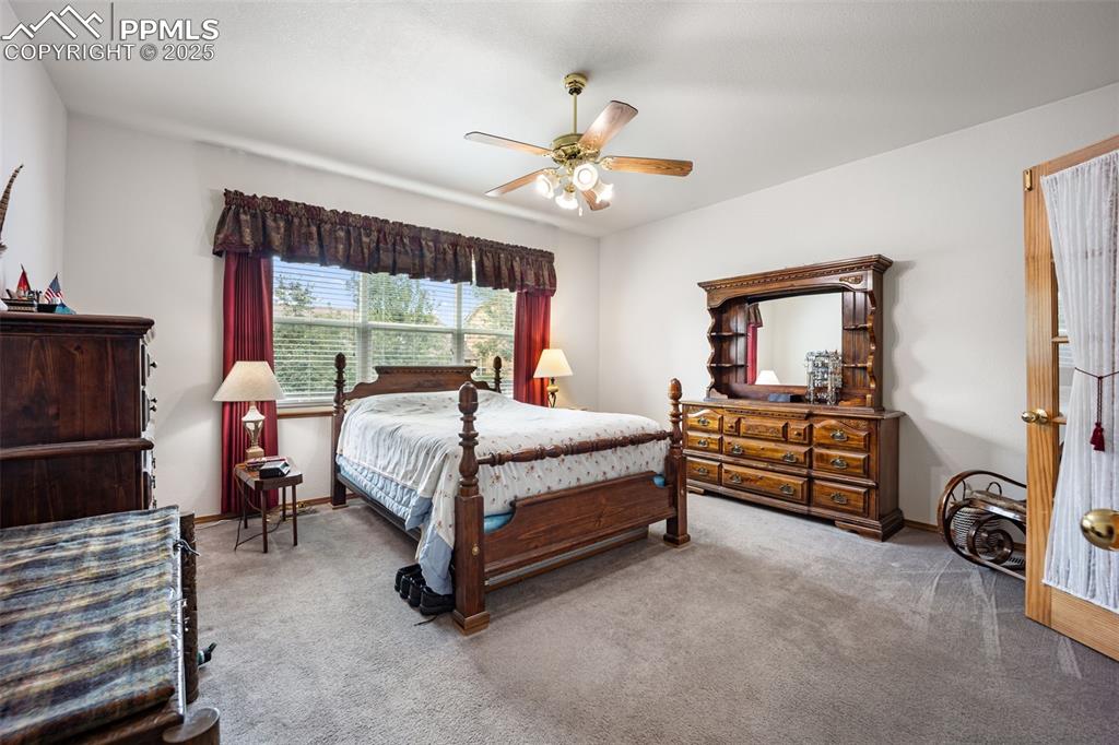 Image 15 of 43: Bedroom