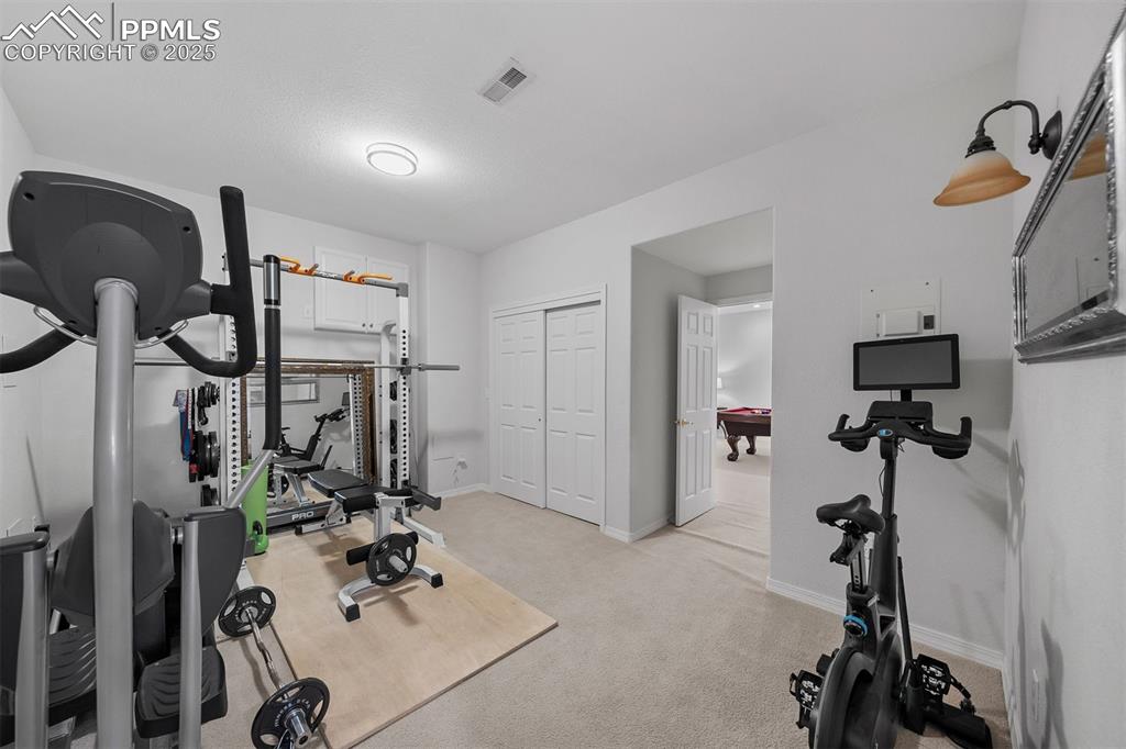 Image 23 of 30: Bonus room with 8