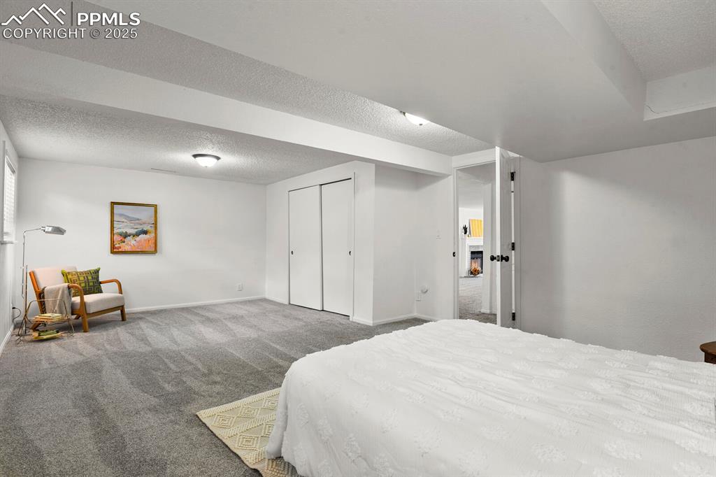 Image 46 of 48: Bedroom