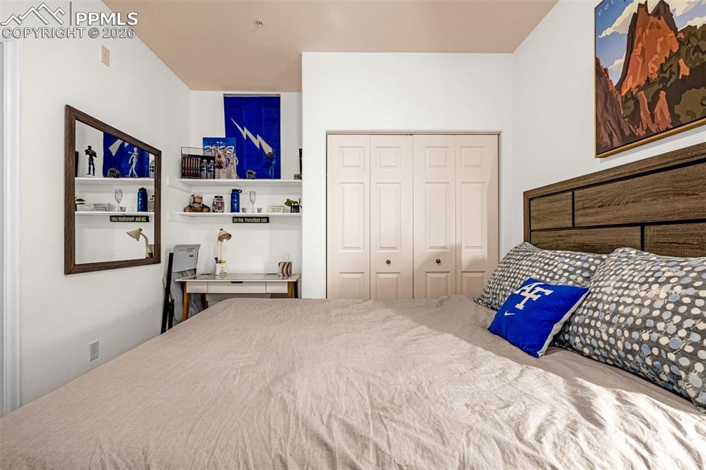 Image 24 of 33: Bedroom