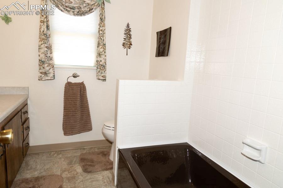 Listing 5747967, Image 14 of 43