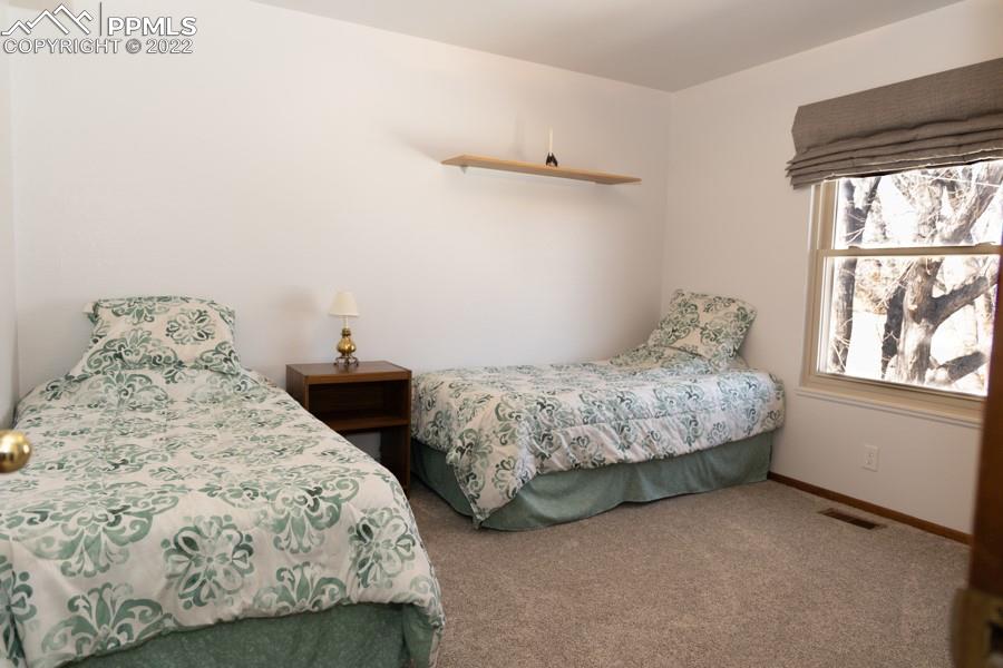 Listing 5747967, Image 20 of 43
