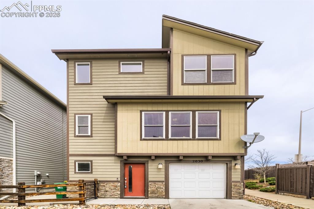 Image 1 of 17: Front of Structure