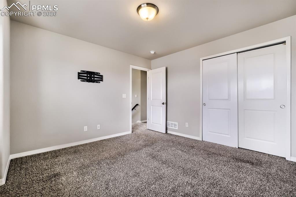 Image 12 of 17: Bedroom