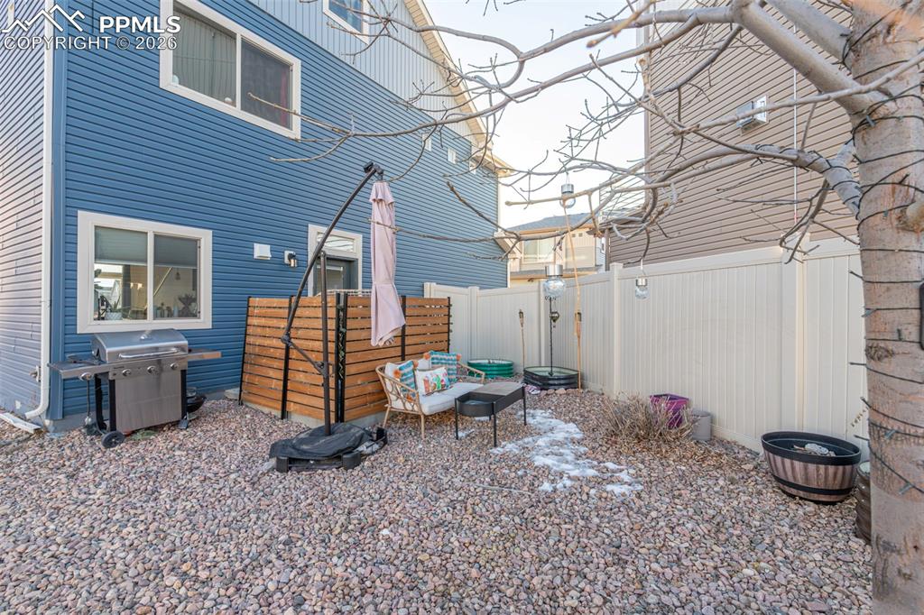 Image 29 of 29: Back of Structure