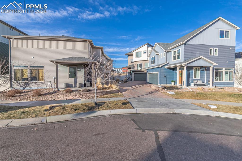 Image 4 of 29: Well kept neighborhood and plenty of side walks and parking for guests 