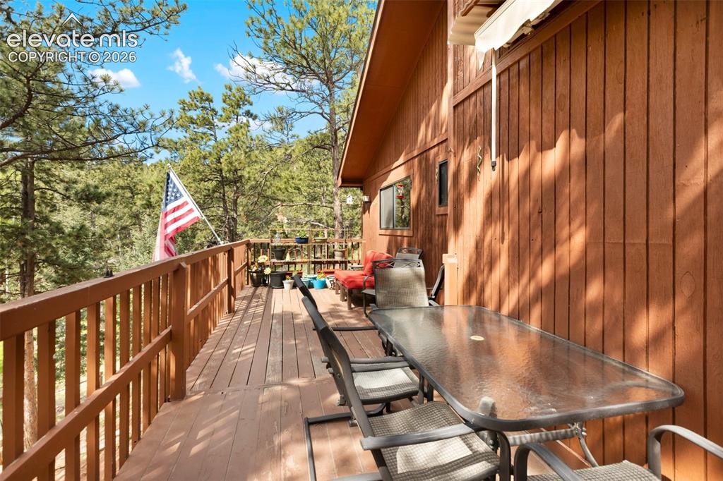 Image 18 of 48: Deck
