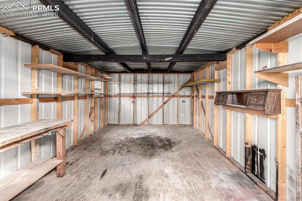 Image 41 of 50: Storage