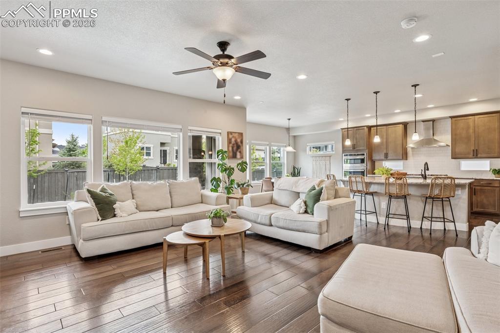 Image 4 of 43: Living Room