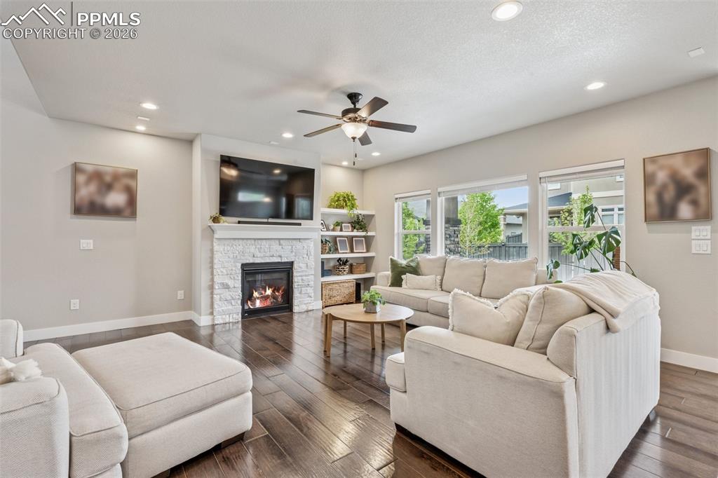 Image 5 of 43: Living Room