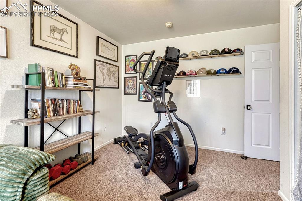 Image 18 of 25: Exercise Room