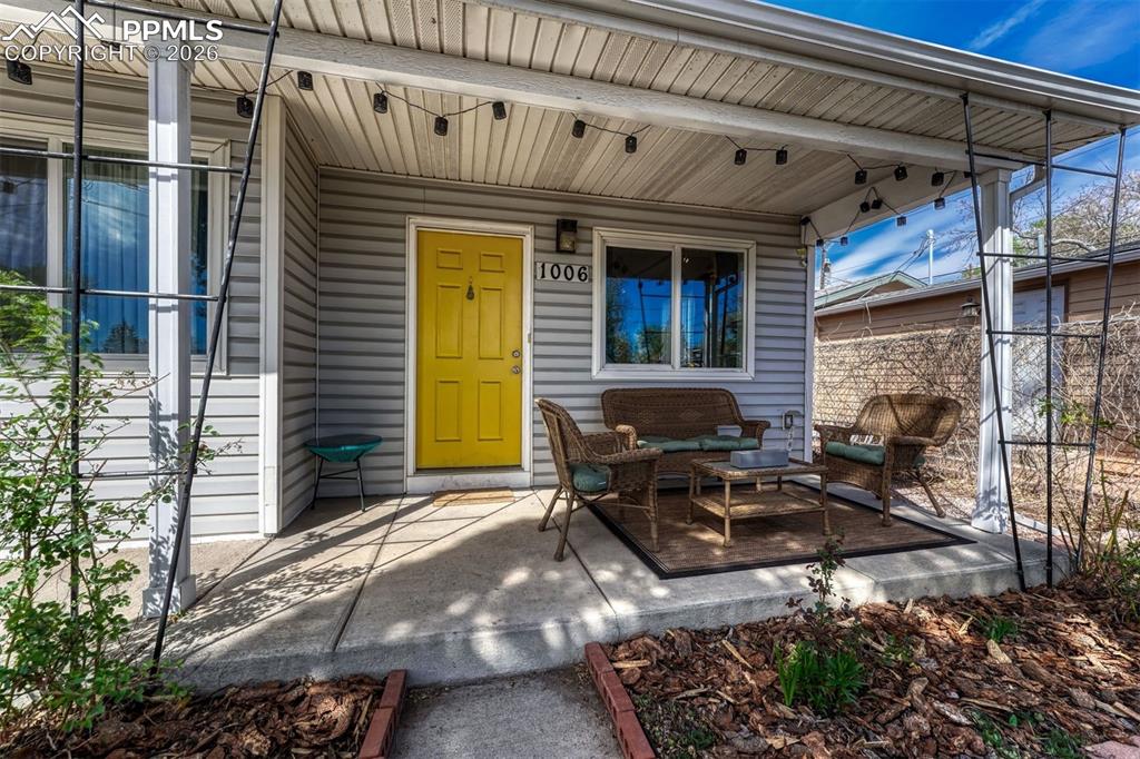 Image 3 of 25: Patio