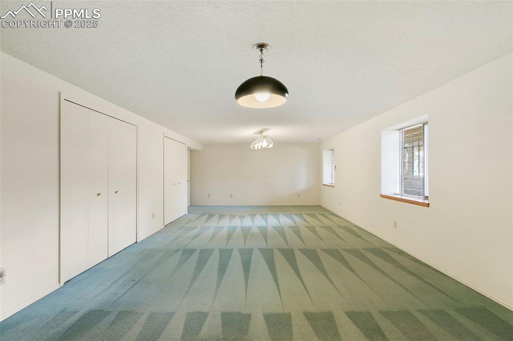 Image 23 of 32: Recreation Room