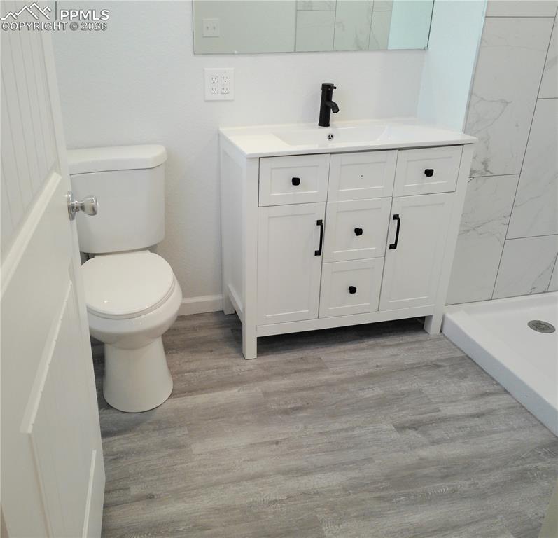 Image 34 of 46: Master Bathroom