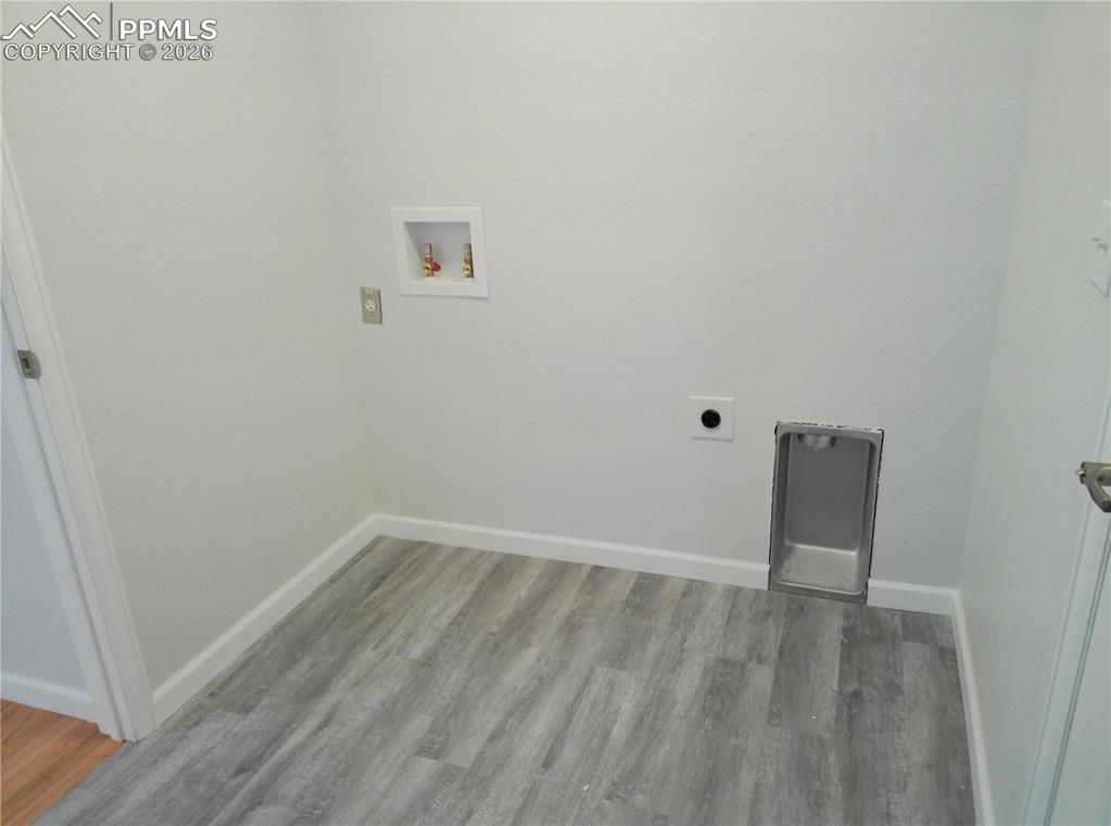 Image 41 of 46: Laundry