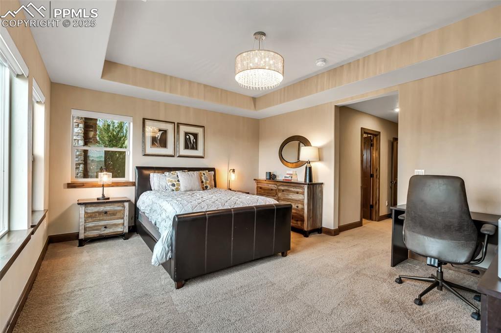 Image 41 of 50: Bedroom