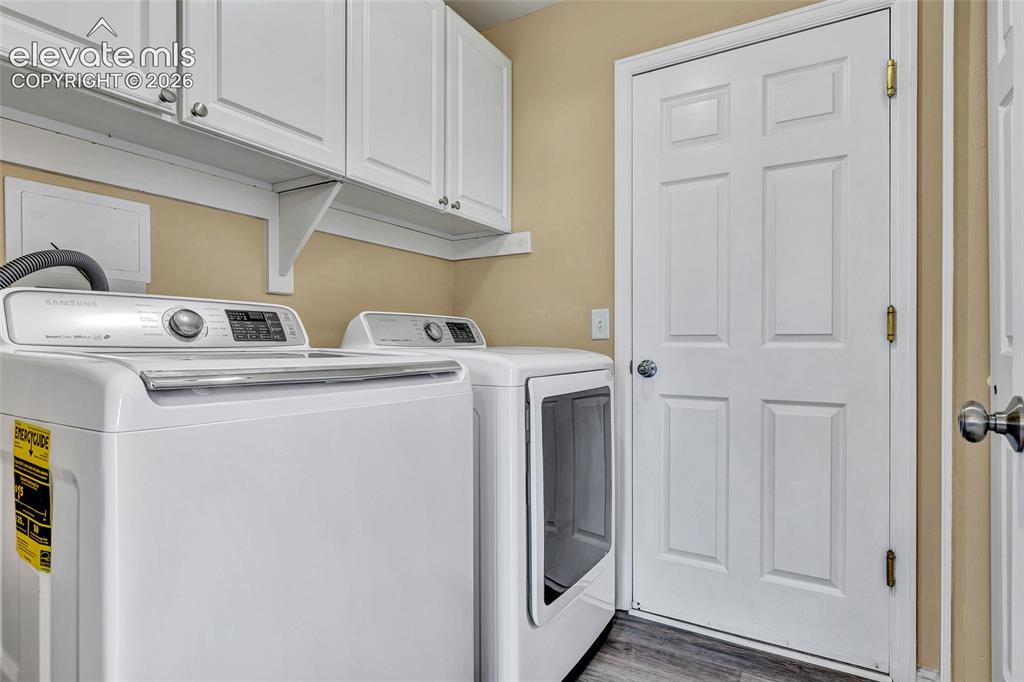 Image 9 of 23: Laundry