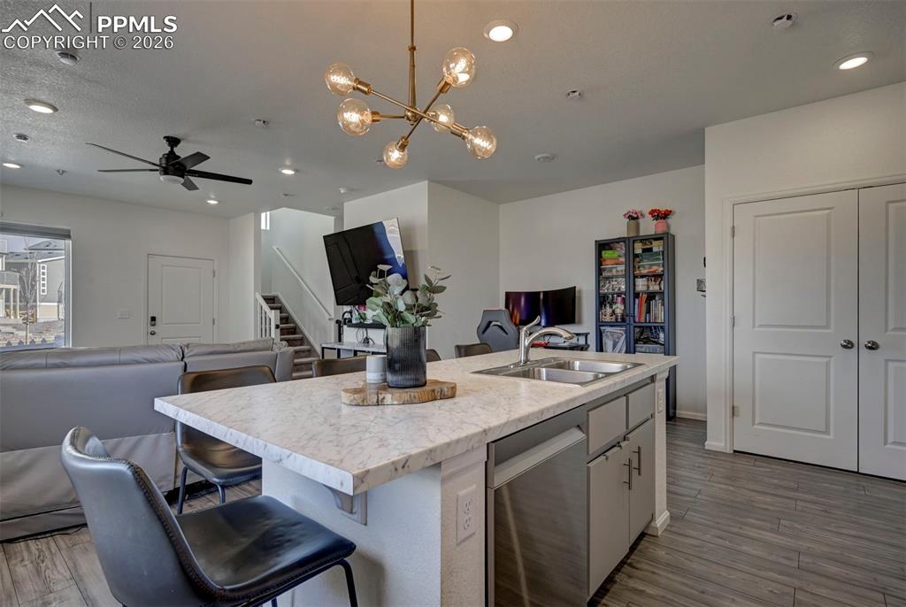 Image 10 of 26: Kitchen