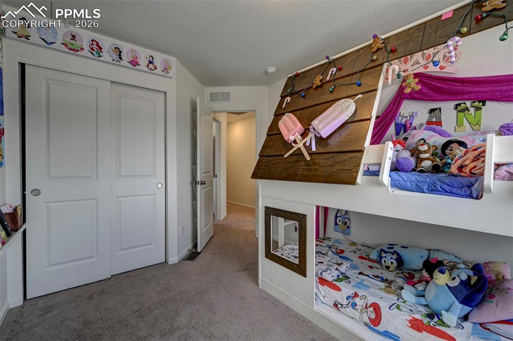 Image 20 of 26: Bedroom