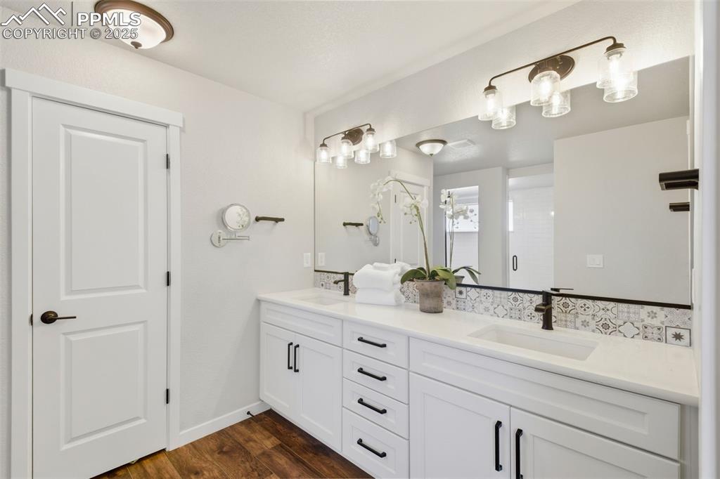 Image 23 of 50: Master Bathroom