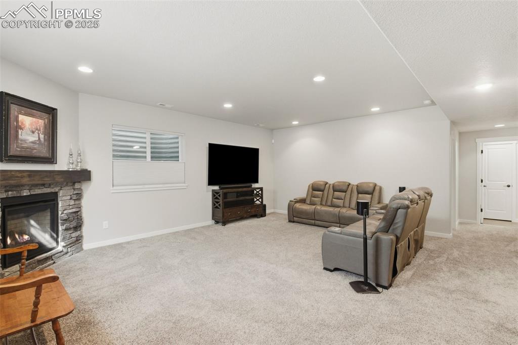 Image 31 of 50: Family Room