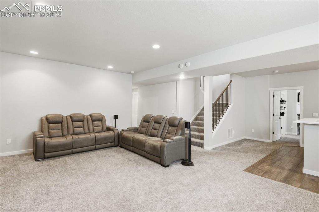 Image 32 of 50: Family Room