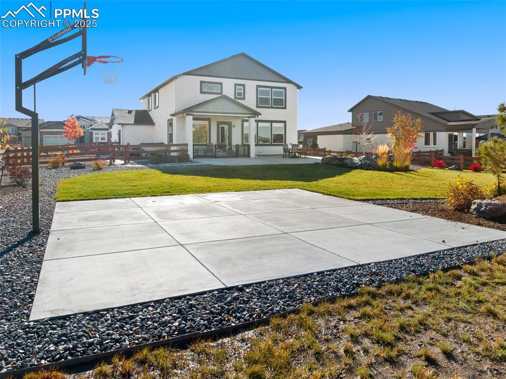 Image 44 of 50: Back of Structure