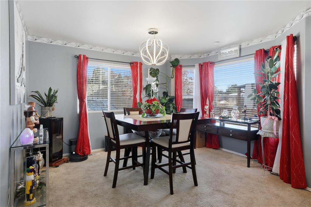 Image 4 of 43: Dining Area